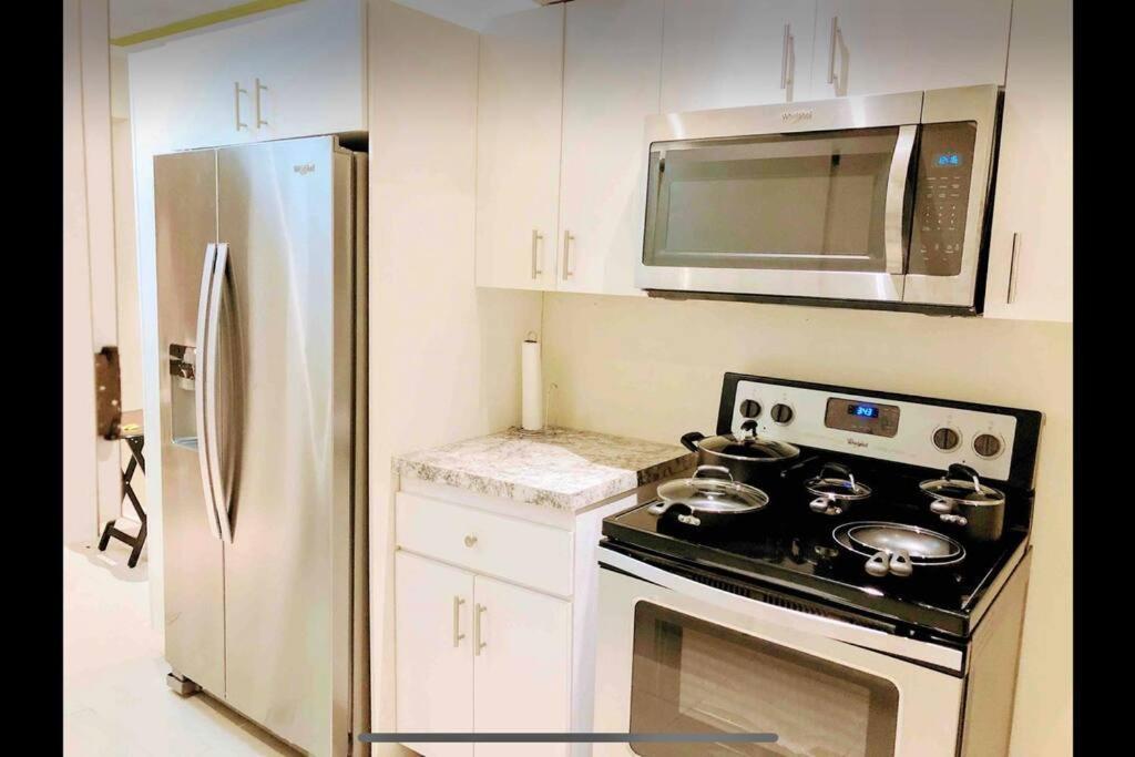 Ms. Marriott'S Str, Miami 빌라 외부 사진