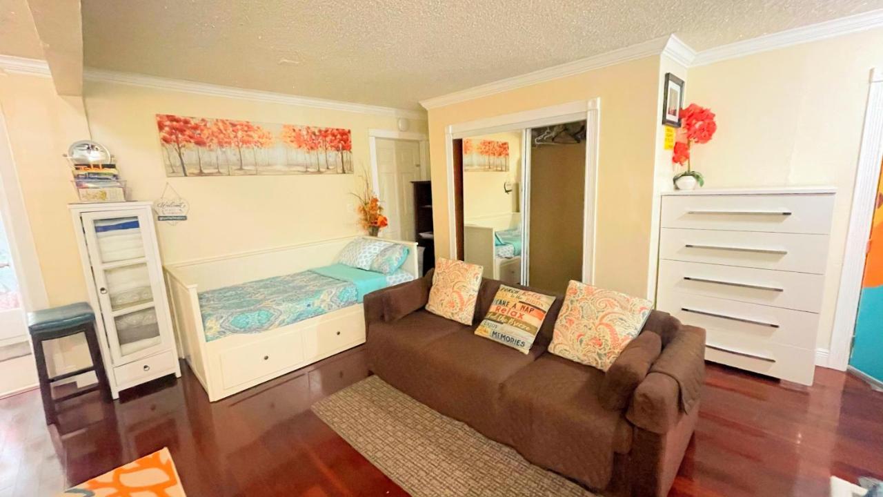 Ms. Marriott'S Str, Miami 빌라 외부 사진